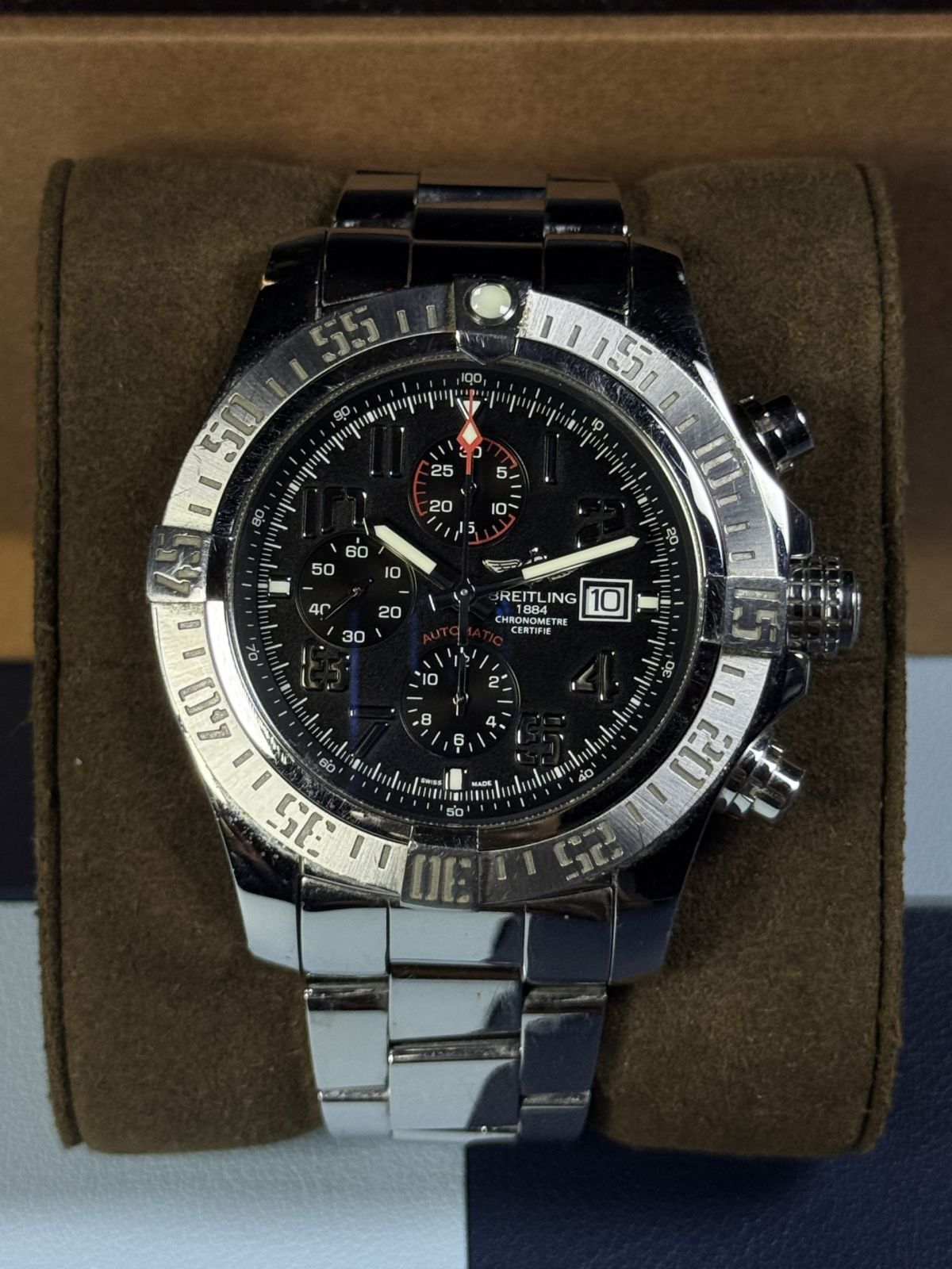 Super Avenger II A1337111 Black DIAL 48mm Automatic Chronogrpah