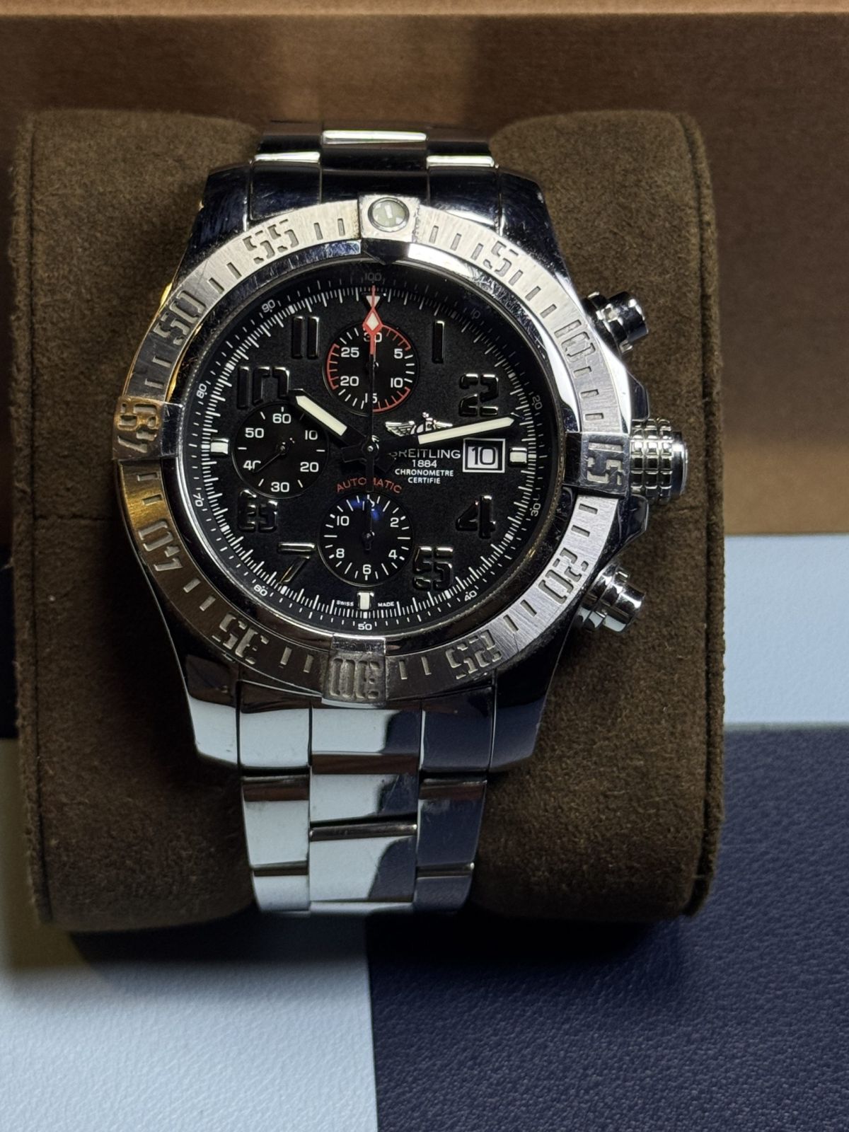 Super Avenger II A1337111 Black DIAL 48mm Automatic Chronogrpah