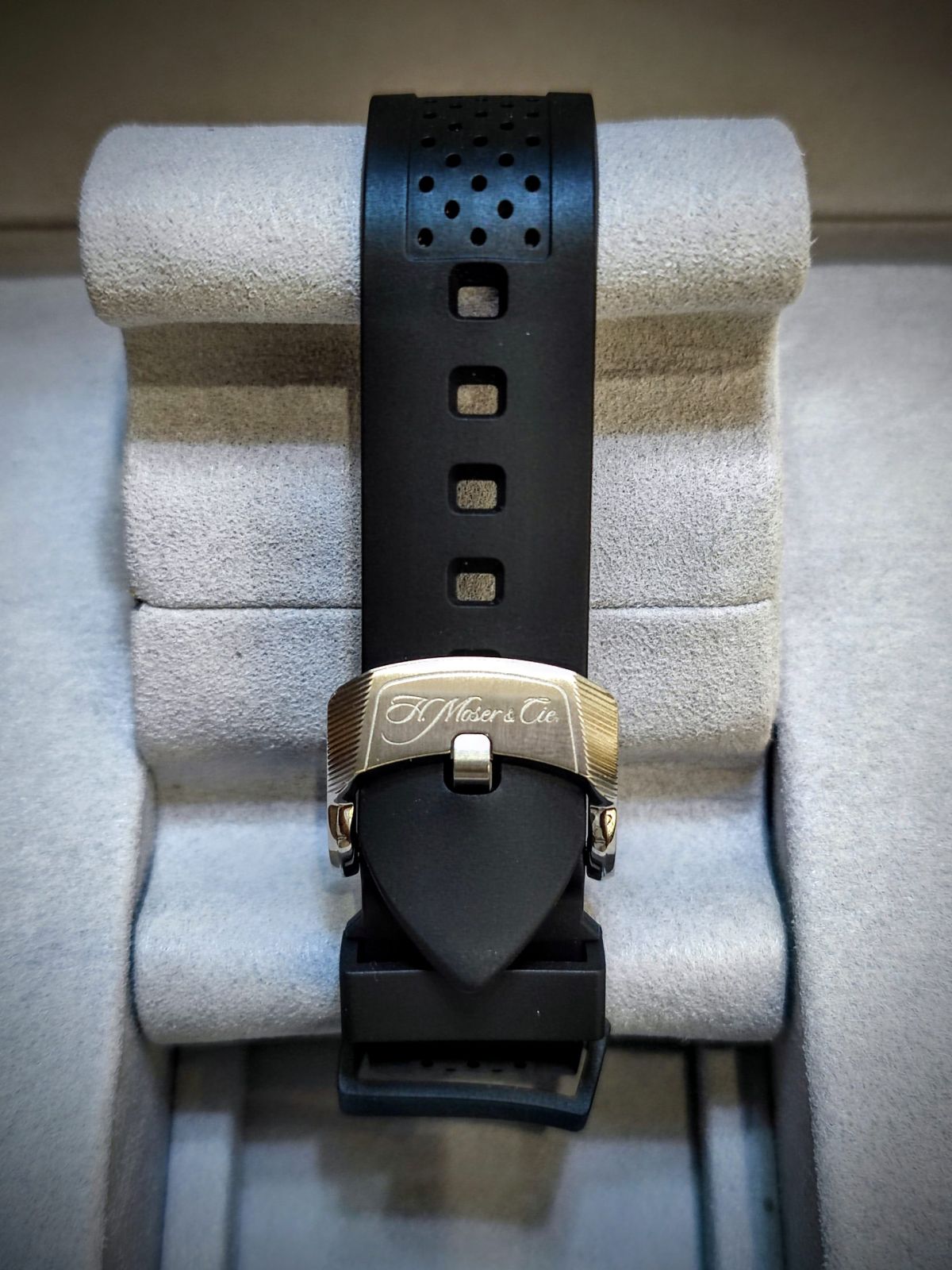 H.moser&cie Pioneer Centre Seconds Arctic BLUE DIAL 40mm 3200-1217