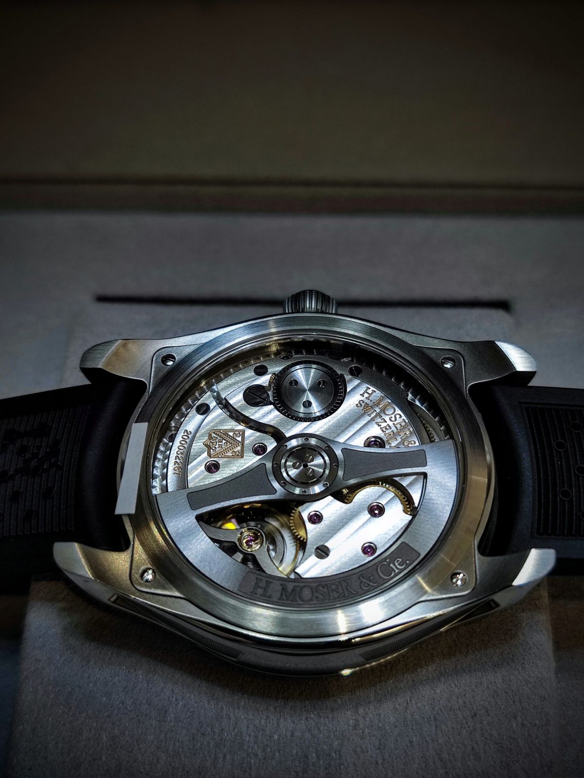 H.moser&cie Pioneer Centre Seconds Arctic BLUE DIAL 40mm 3200-1217