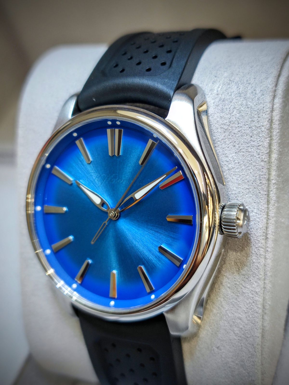 H.moser&cie Pioneer Centre Seconds Arctic BLUE DIAL 40mm 3200-1217