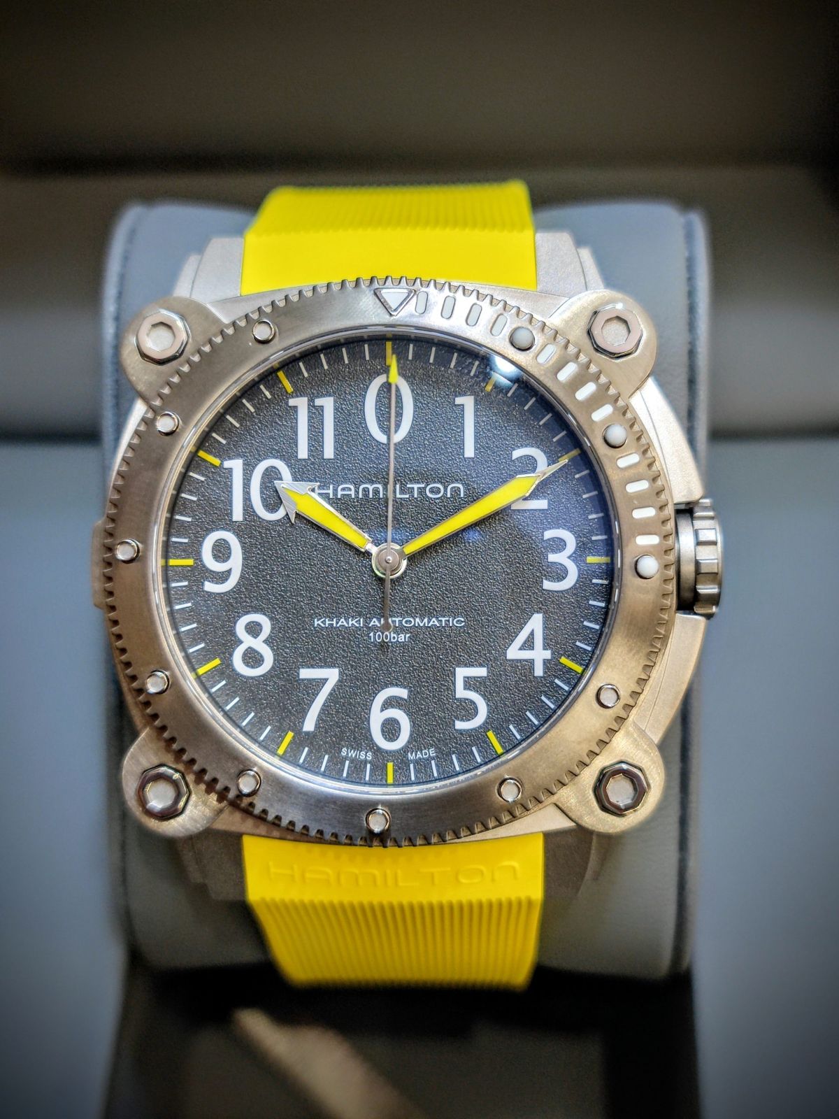 Khaki NAVY