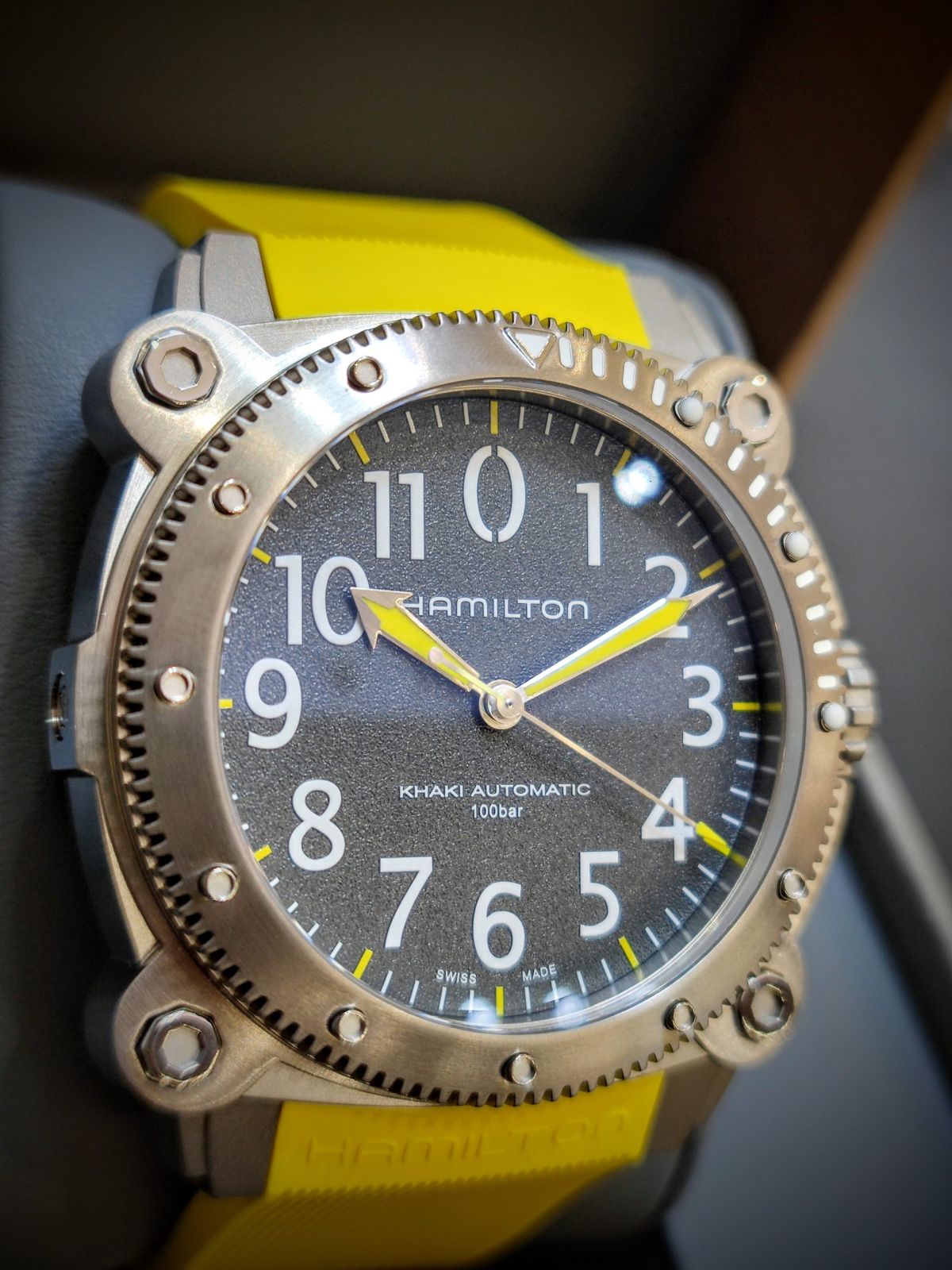 Khaki NAVY