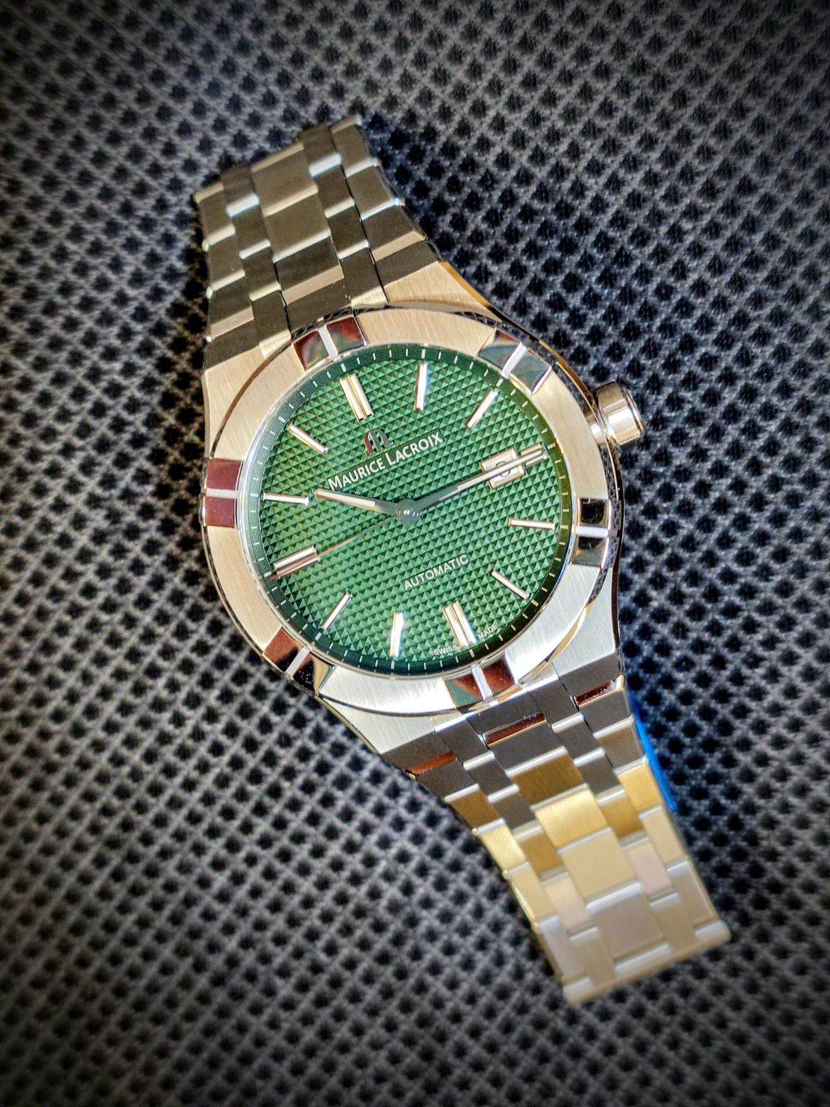 Aikon Automatic
