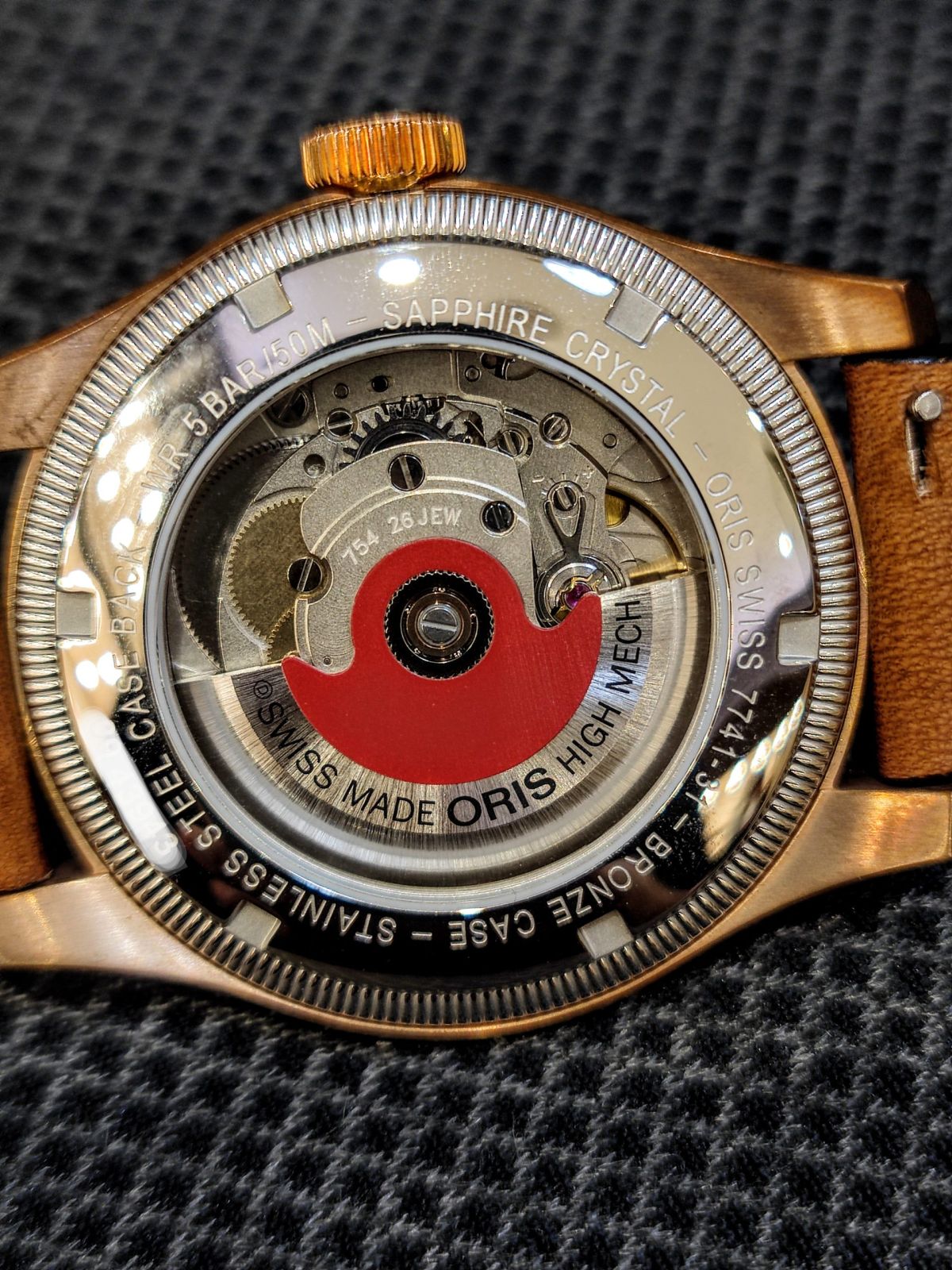 BIG Crown Pointer DATE
