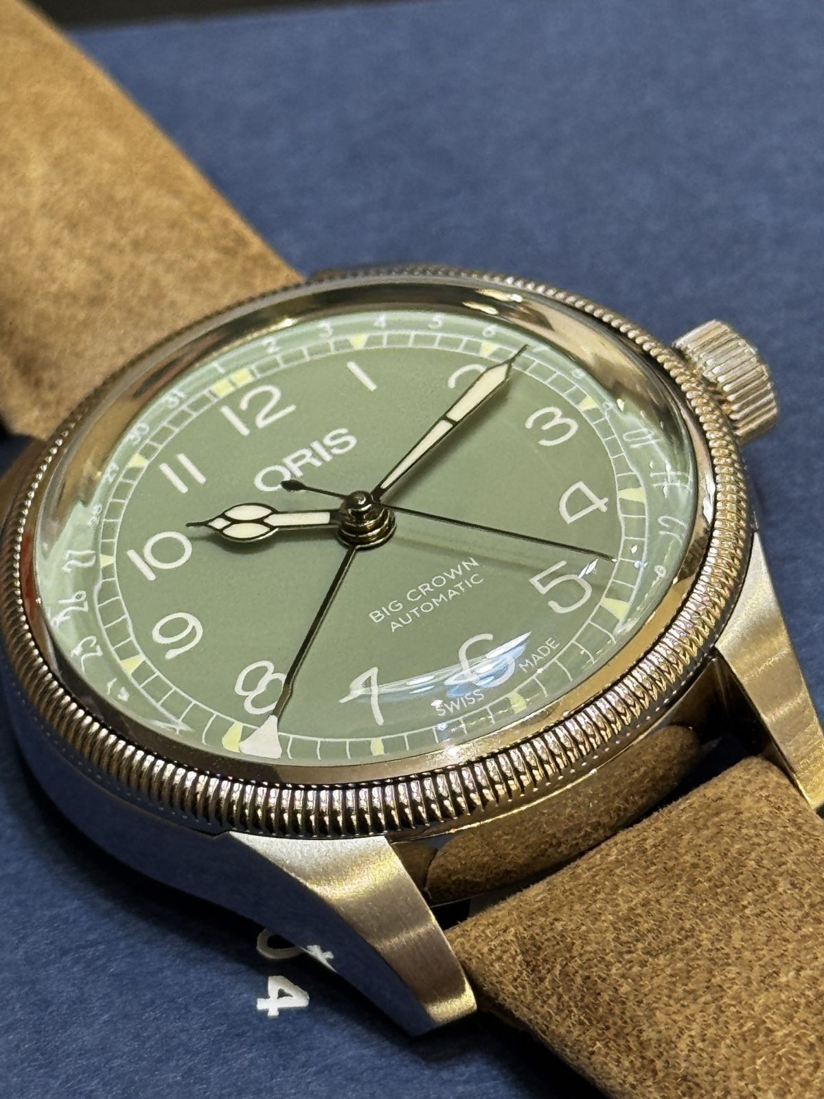 BIG Crown Pointer DATE