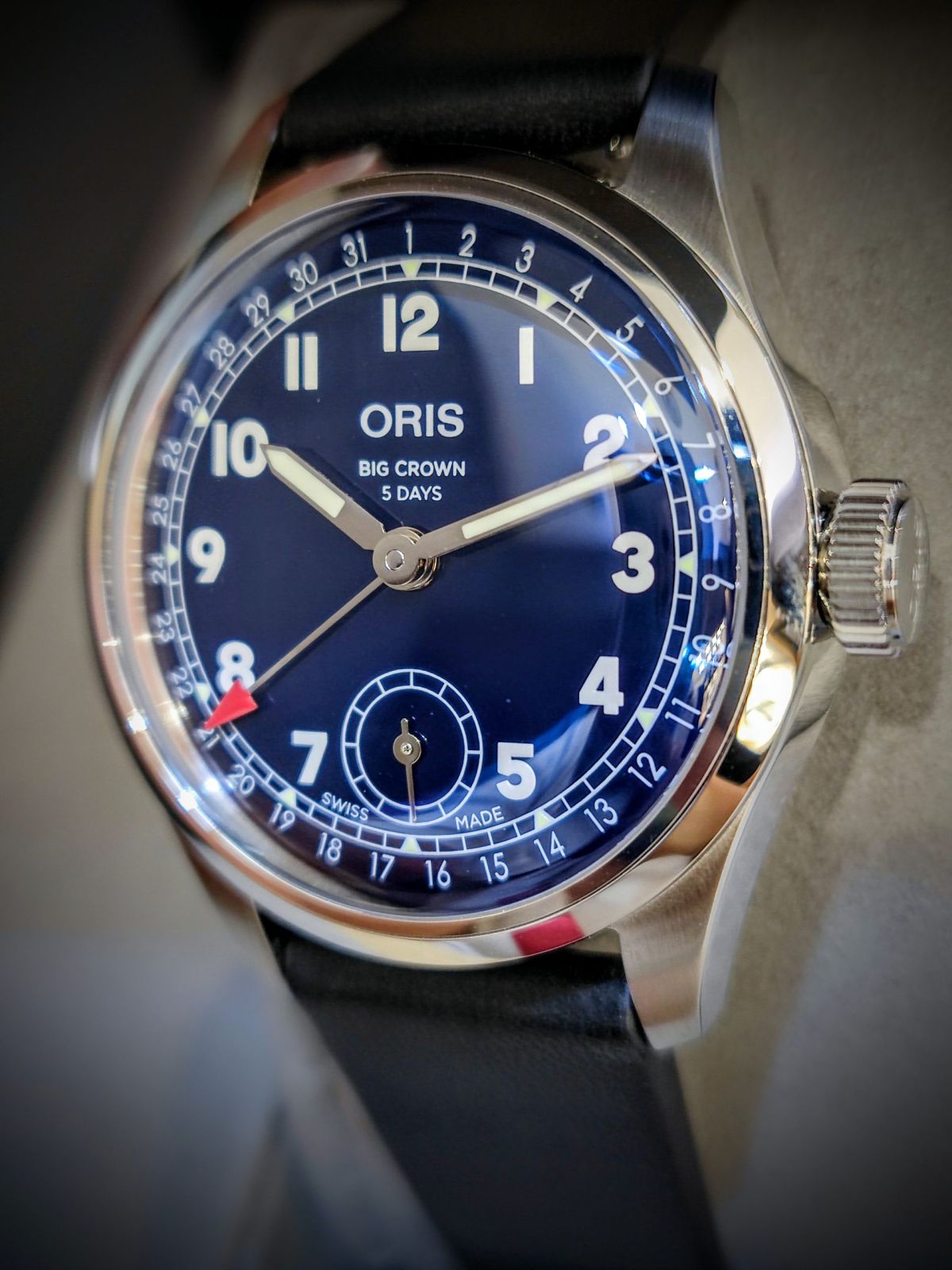 BIG Crown Pointer DATE