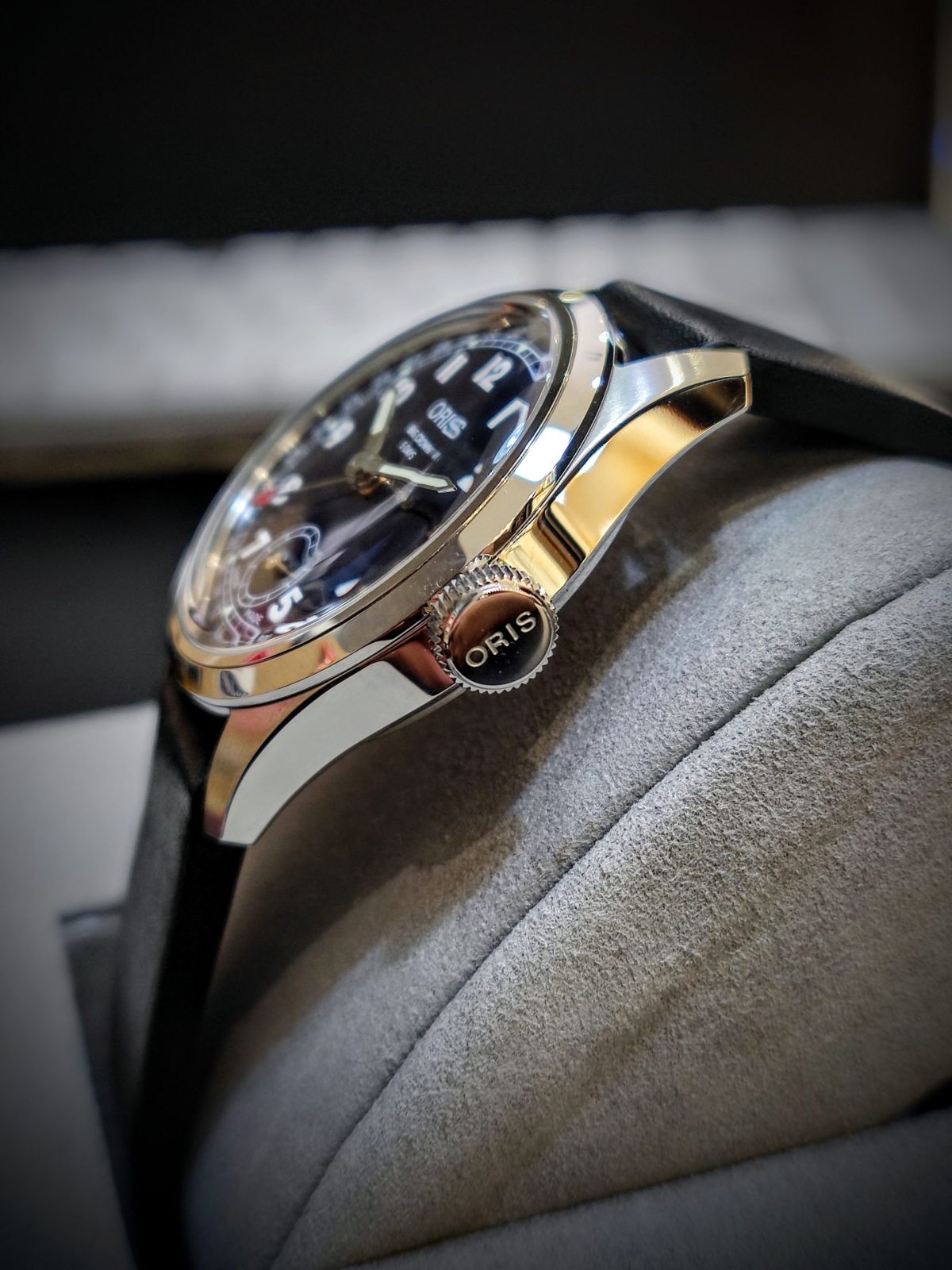 BIG Crown Pointer DATE