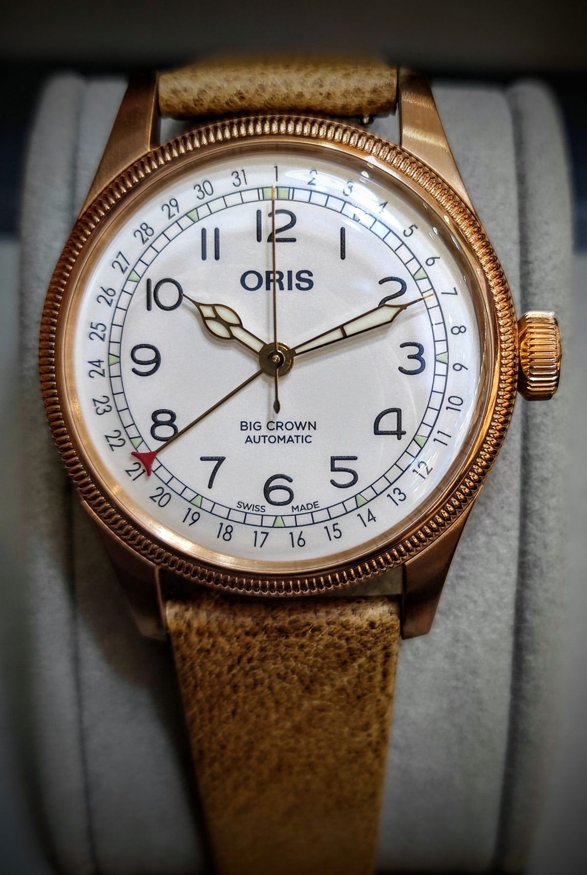 BIG Crown Pointer DATE