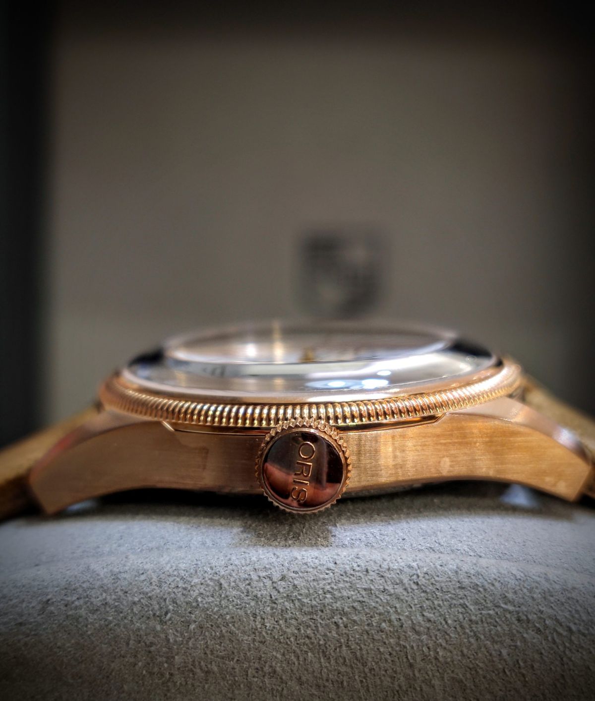 BIG Crown Pointer DATE