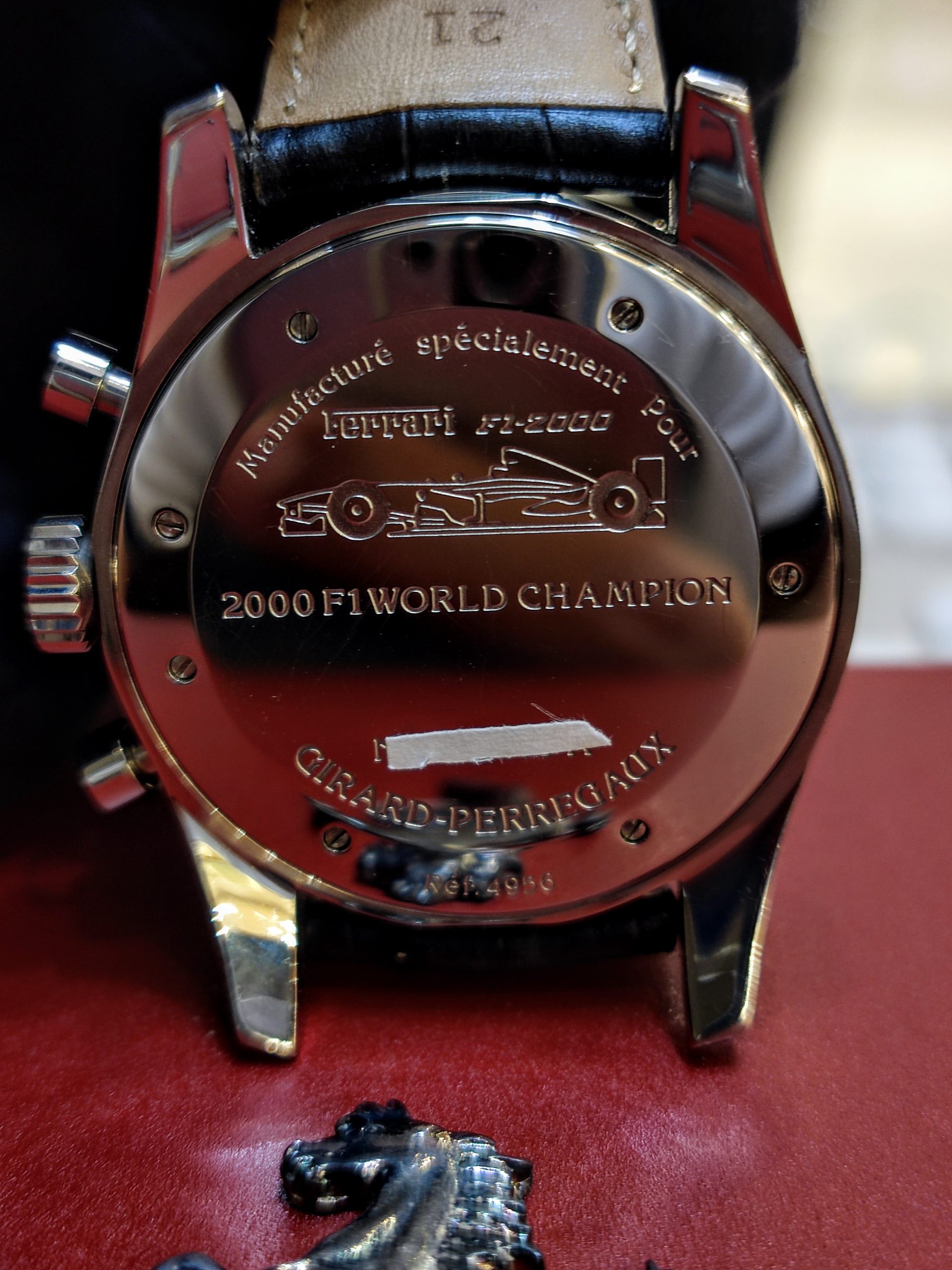 B2623 GIRARD PERREGAUX FERRARI FORMULA 1 40MM 4956 PANDA DIAL