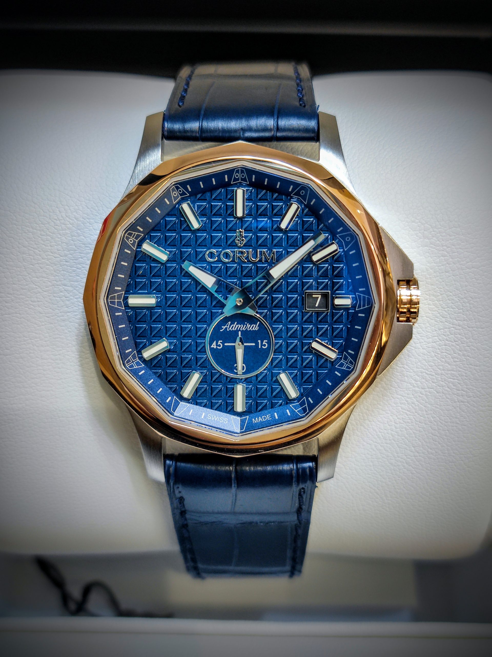 B2666 CORUM ADMIRAL WAFFLE BLUE DIAL 42MM A395 04299 ROSE GOLD