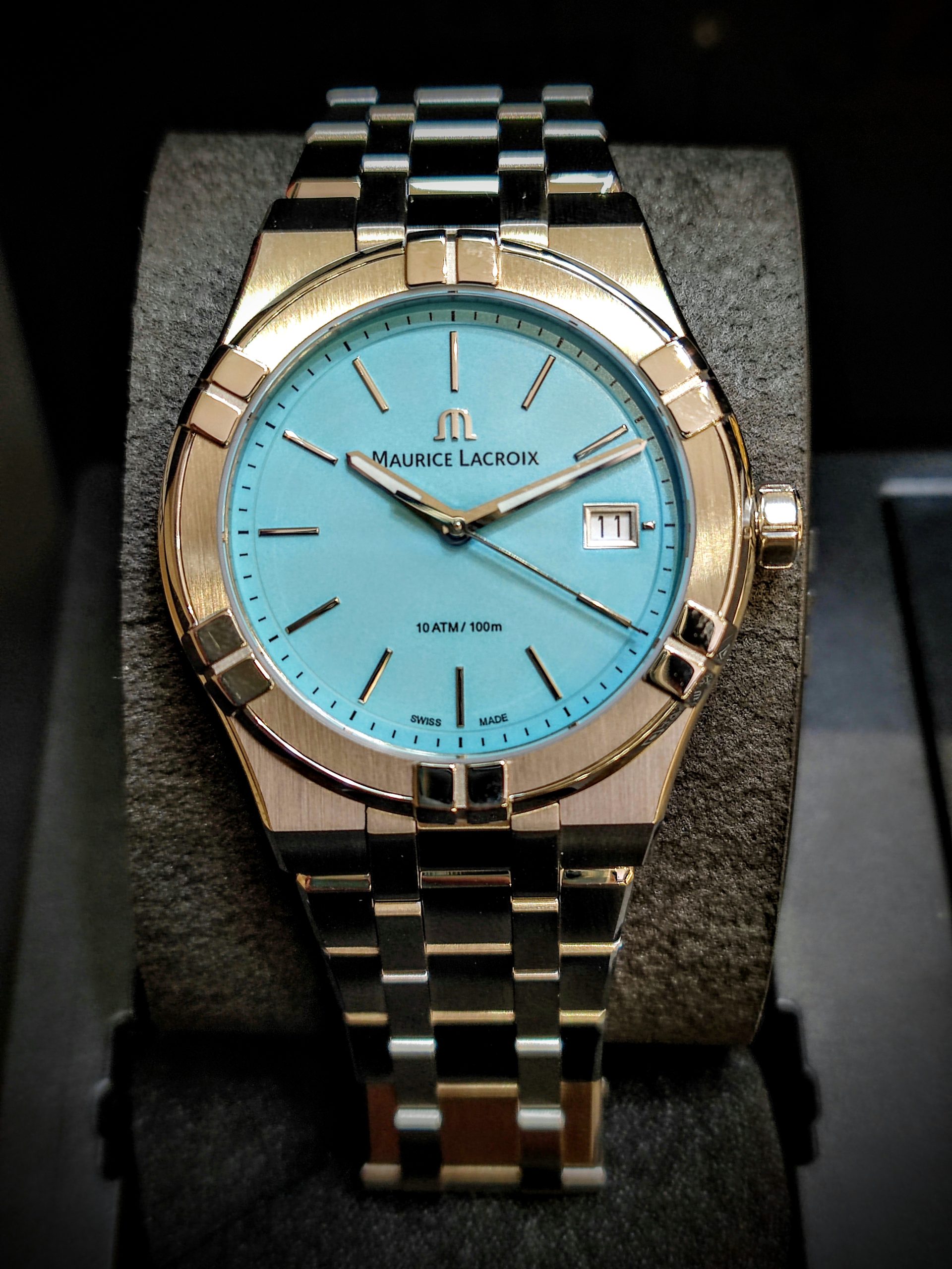 MAURICE LACROIX AIKON QUARTZ COLOURS EDITION 40MM TIFFANY BLUE
